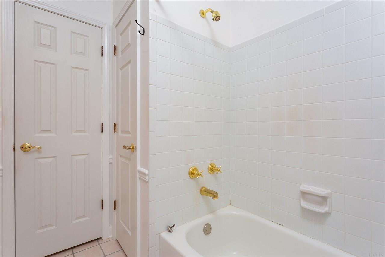 16751 Innerarity Point Road Pensacola, FL 32507 - Photo 42 of 50 Gallery Image 42