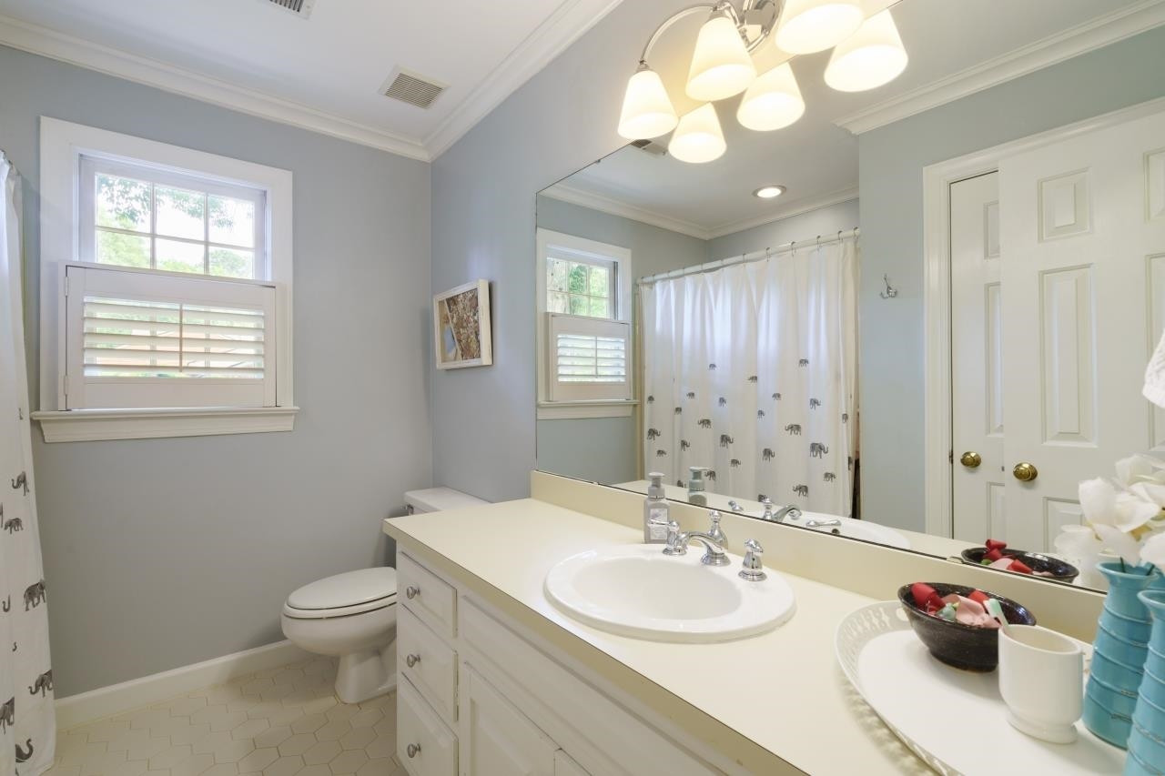 1216 Weldon Place Raleigh, NC 27608 - Photo 30 of 41 Photo 30