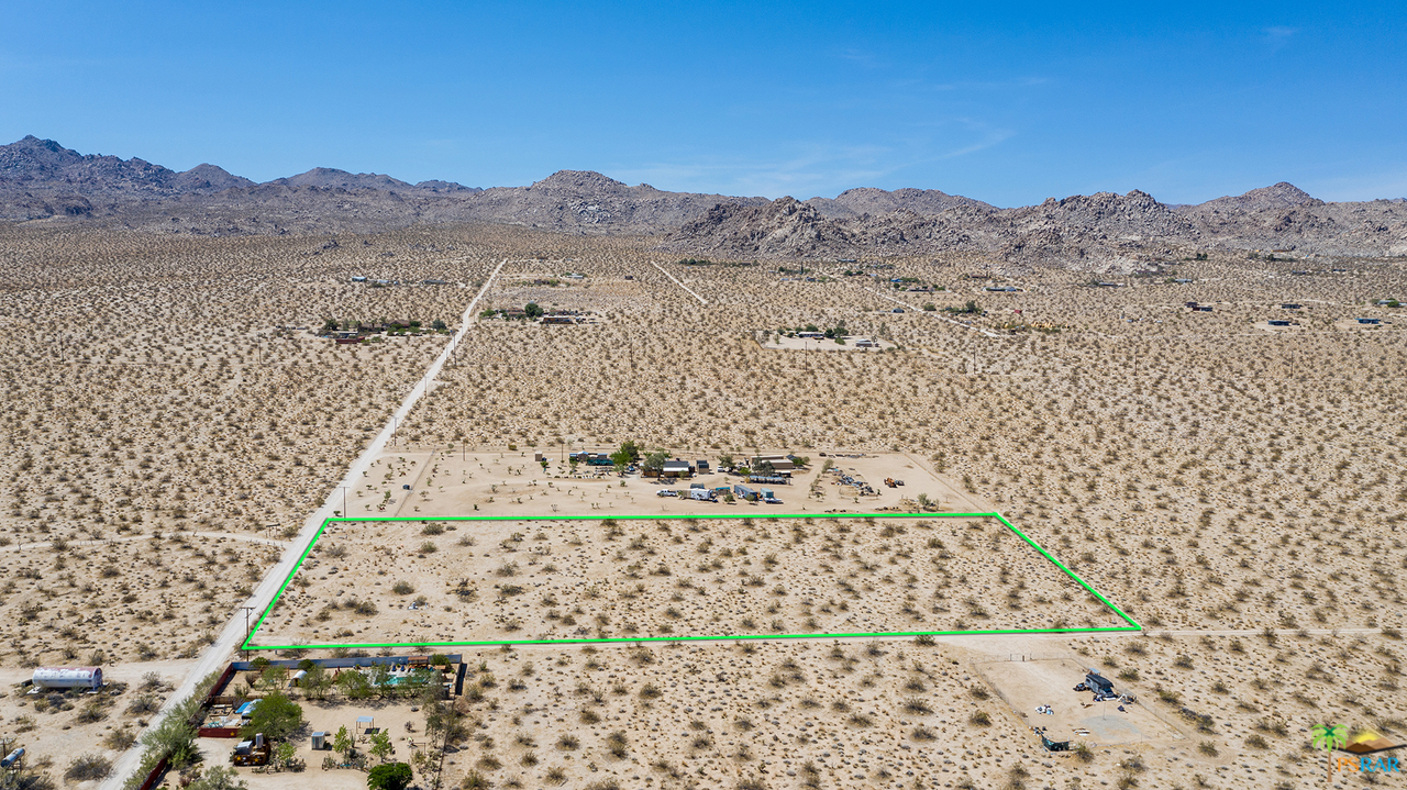 6556 Sunkist Road Joshua Tree, CA 92252 - Photo 3 of 17
