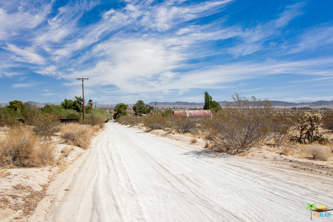 6556 Sunkist Road Joshua Tree, CA 92252 - Photo 10 of 17 a view of a ocean beach