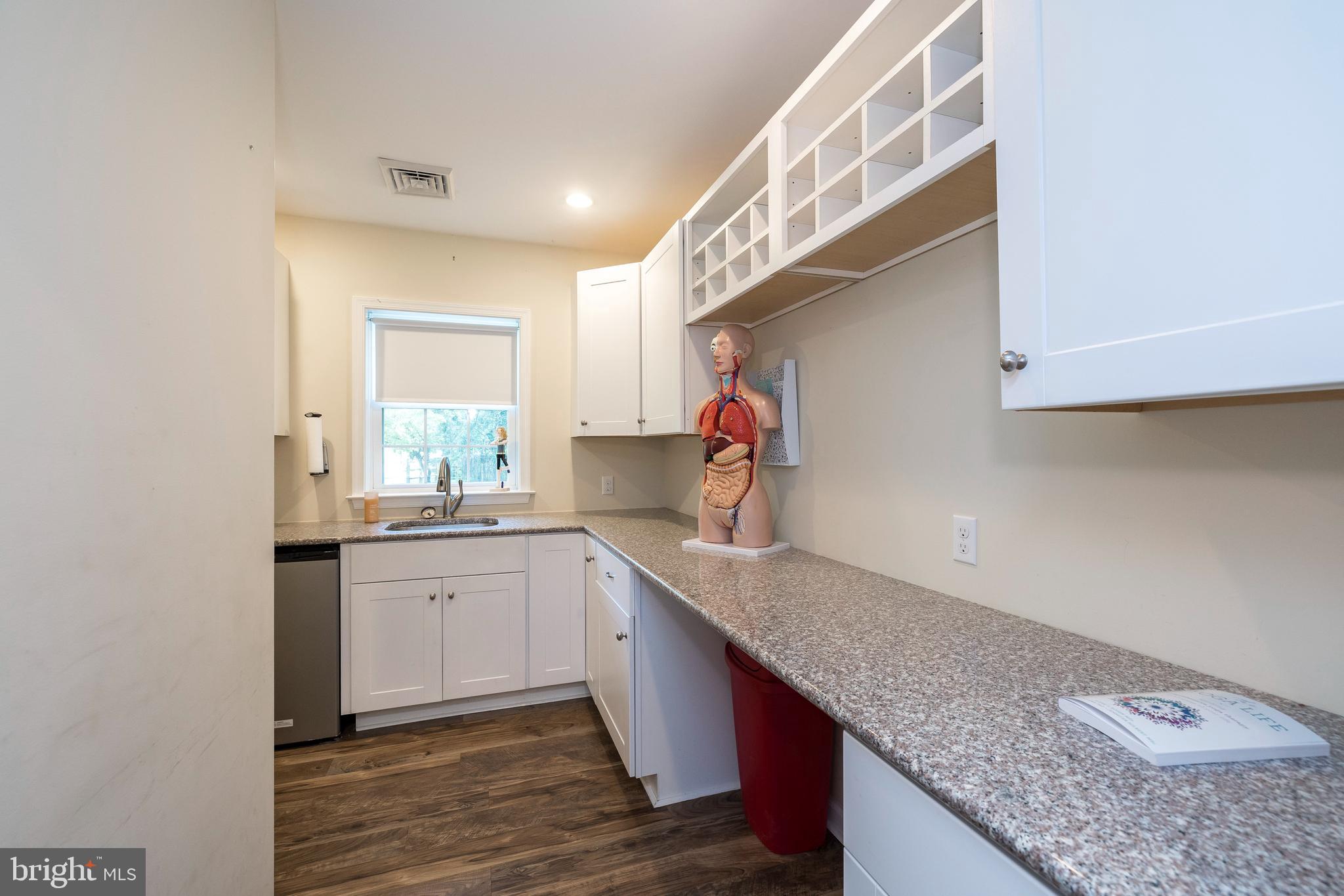 414 North Valley Forge Road Devon, PA 19333 - Photo 18 of 40