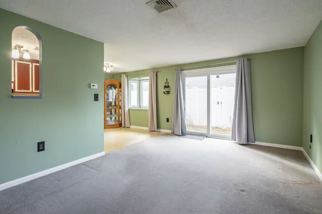 $290,000 | 344 Elm Street, Unit 16, Milford, NH 03055