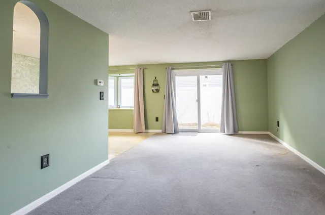 $290,000 | 344 Elm Street, Unit 16, Milford, NH 03055