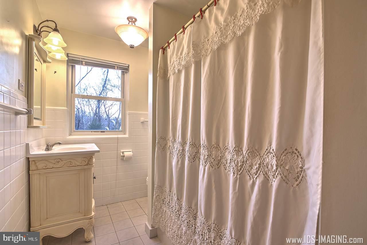 4320 Goose Valley Road Harrisburg, PA 17112 - Photo 12 of 25 Gallery Image 12