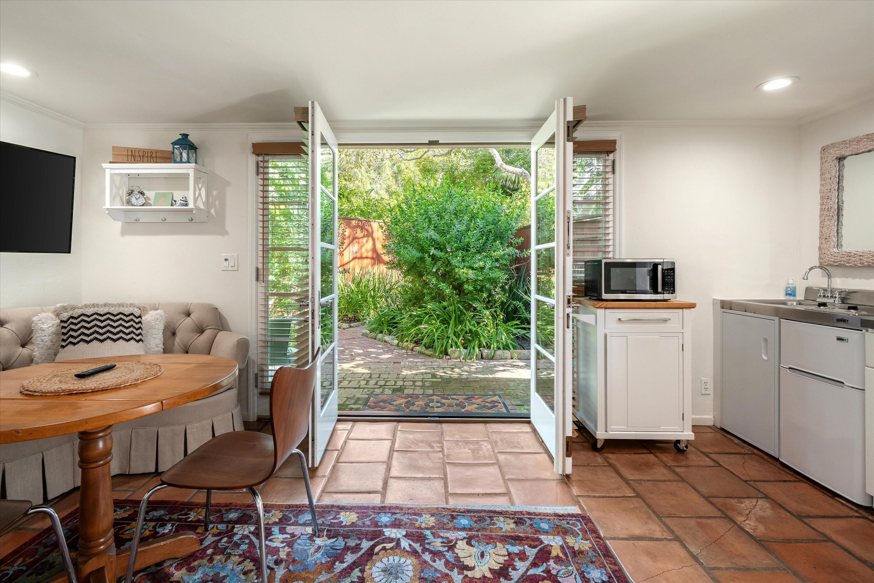 189 Hermosillo Road Montecito, CA 93108 - Photo 37 of 49 Casita