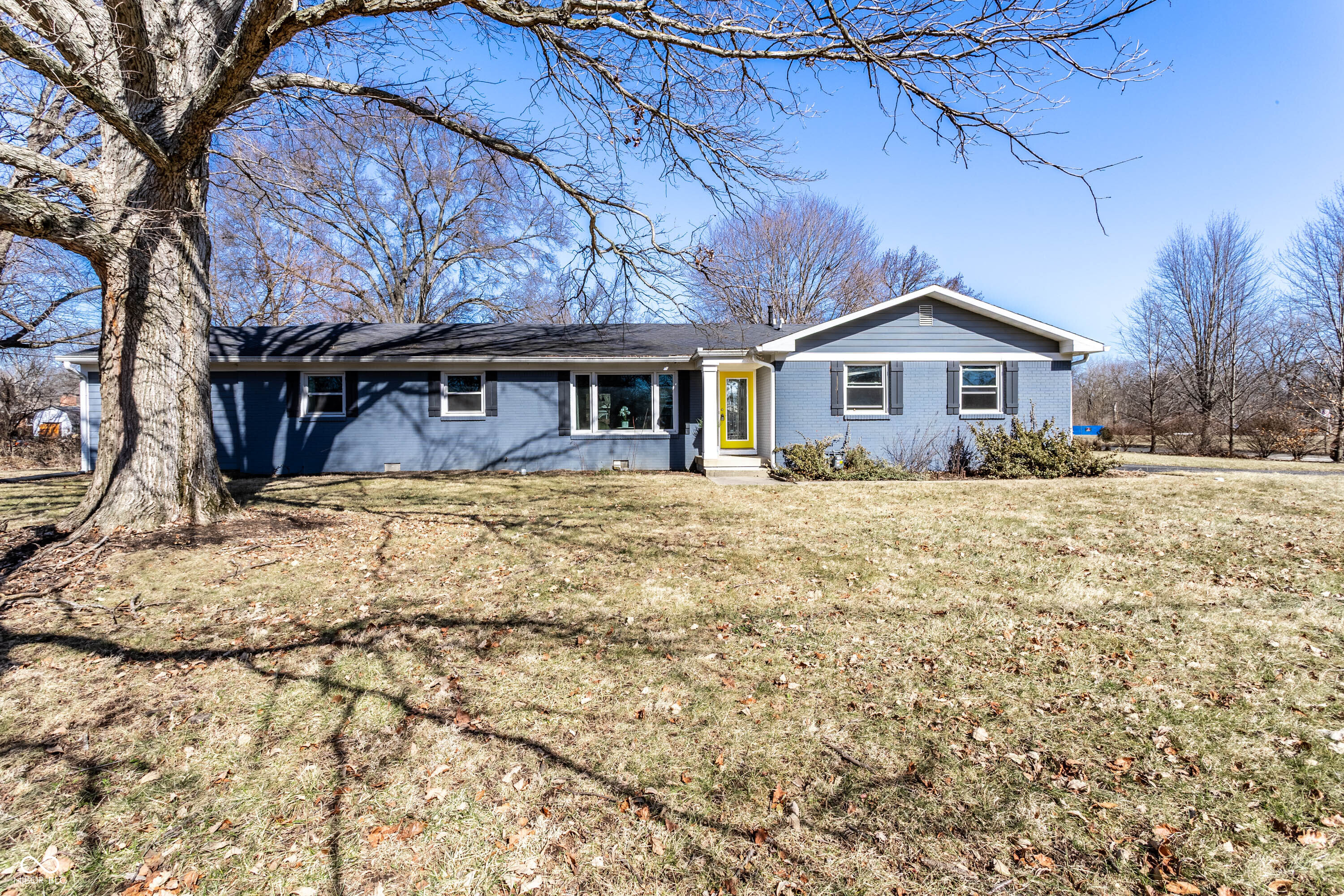 320 East 86th Street Indianapolis, IN 46240 - Photo 1 of 24