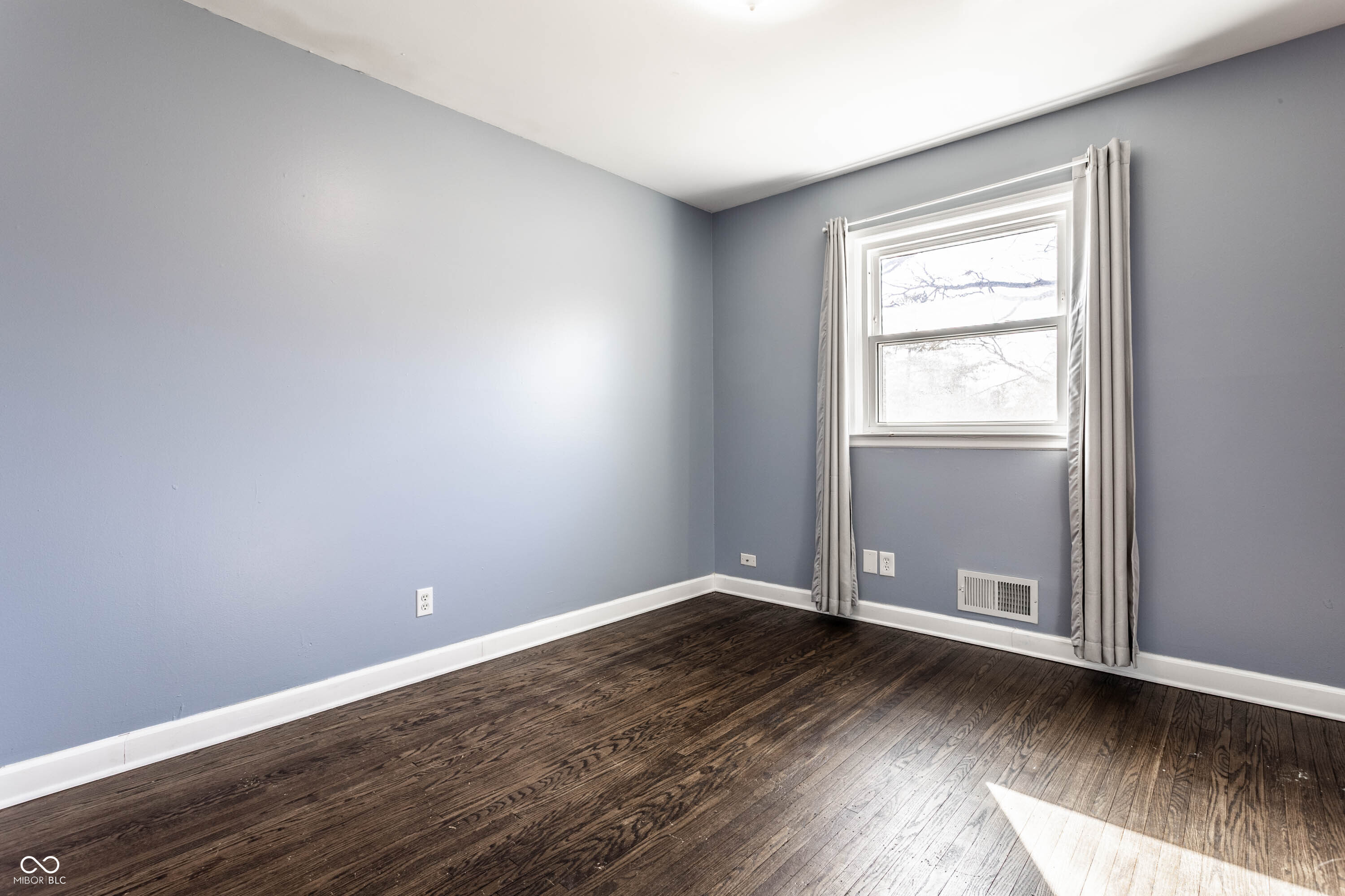 320 East 86th Street Indianapolis, IN 46240 - Photo 16 of 24