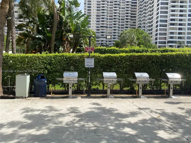 $2,900 | 500 Three Islands Boulevard, Unit 227, Hallandale Beach, FL 33009