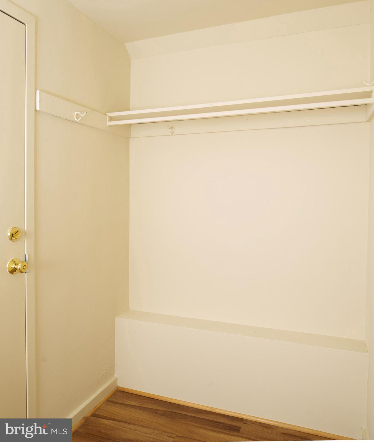 129 South Courthouse Road, Unit 9 Arlington, VA 22204 - Photo 8 of 12 a close up view of shower