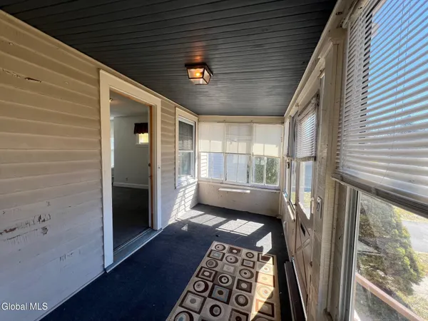 $239,900 | 1182 South Country Club Drive, Niskayuna, NY 12309