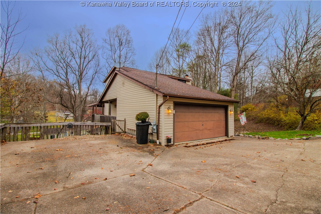 180 Elm Street Elkview, WV 25071 - Photo 4 of 46 Gallery Image 4