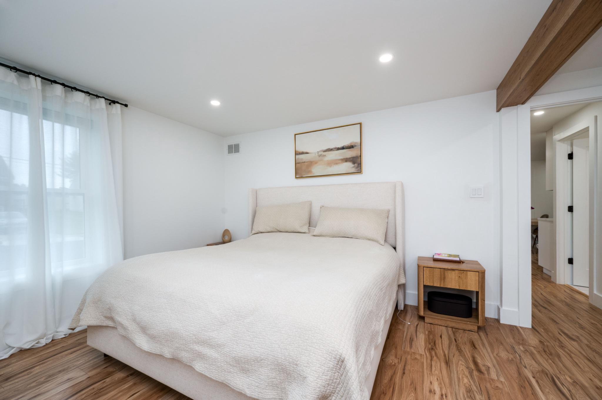 520 Elm Street Denver, PA 17517 - Photo 14 of 39 Main floor bedroom with natural light.