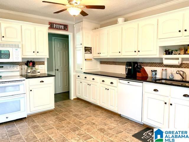 1532 Tropical Lane Alabaster, AL 35007 - Photo 4 of 22