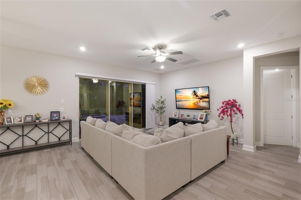 3533 Big Sky Way Lakewood Ranch, FL 34211 - Photo 11 of 85