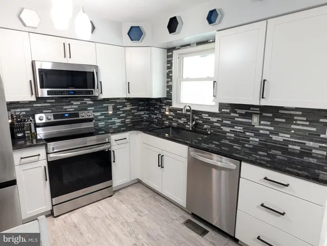 $330,000 | 11636 Cowpoke Circle, Lusby, MD 20657