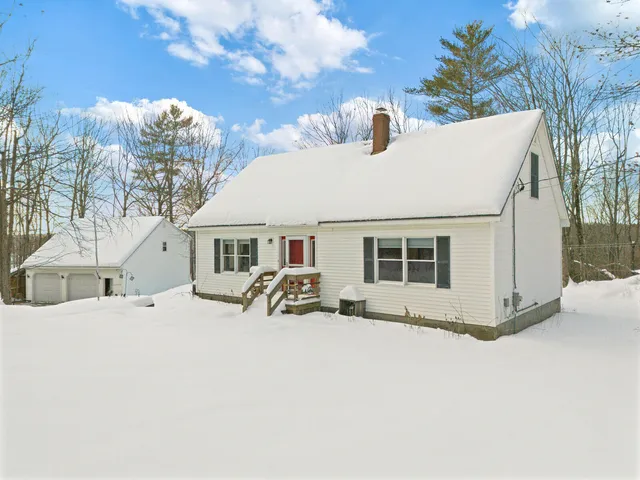 $379,900 | 135 South Pond Road, Winslow, ME 04901