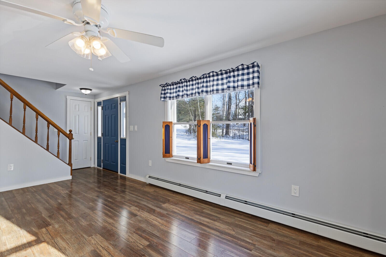 135 South Pond Road Winslow, ME 04901 - Photo 12 of 43 12 Living room
