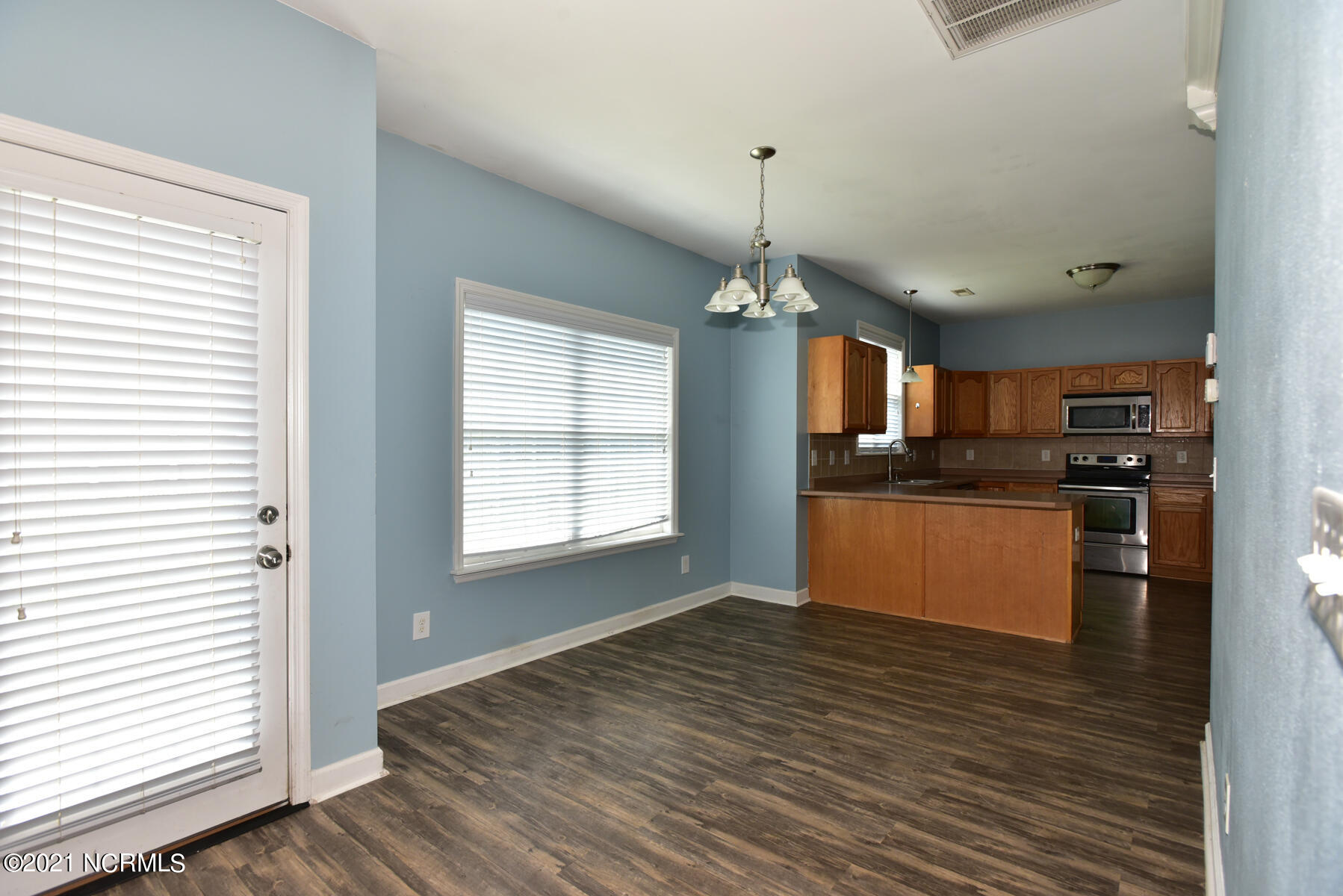 222 Emerald Ridge Road Jacksonville, NC 28546 - Photo 13 of 30 037