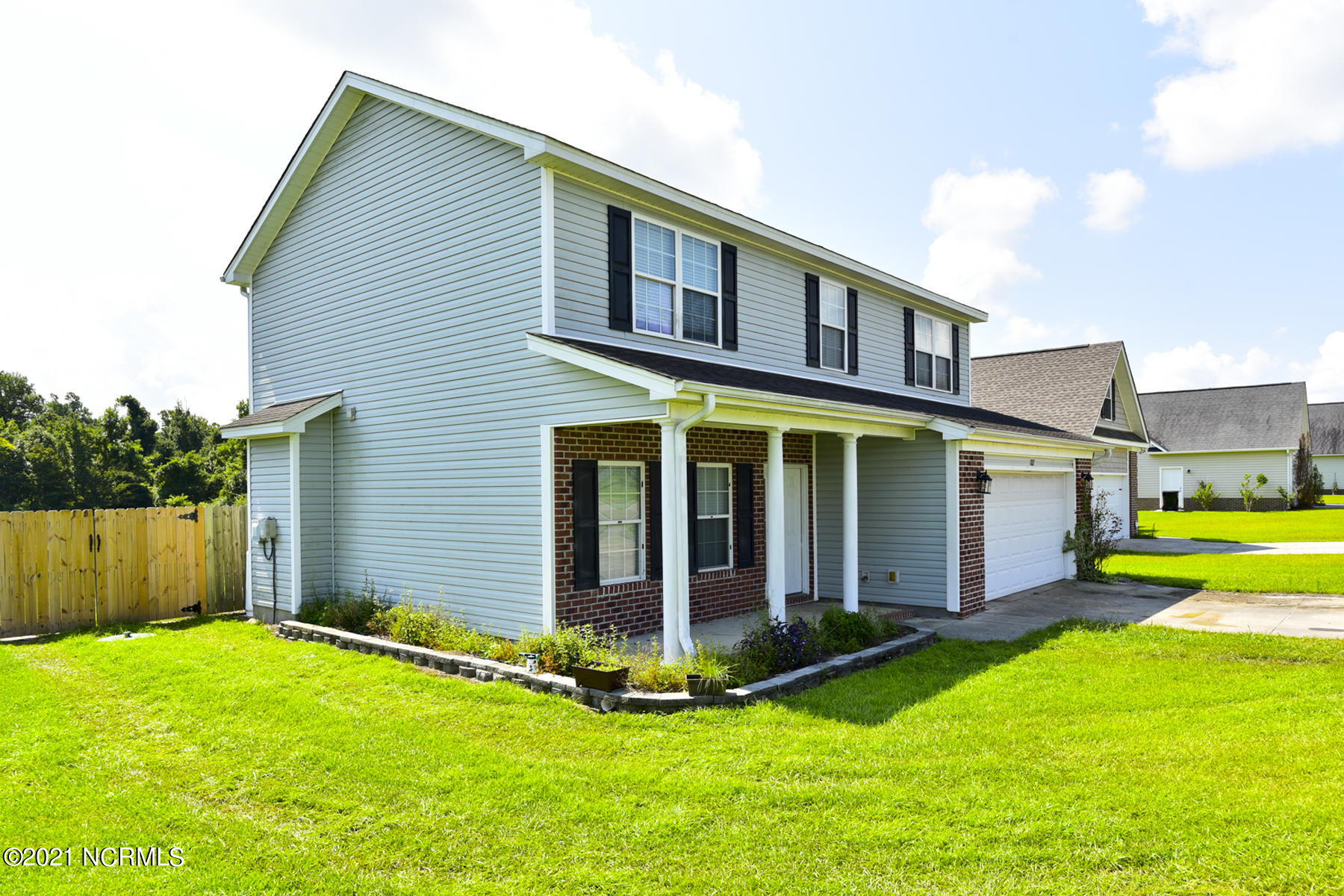 222 Emerald Ridge Road Jacksonville, NC 28546 - Photo 2 of 30 007