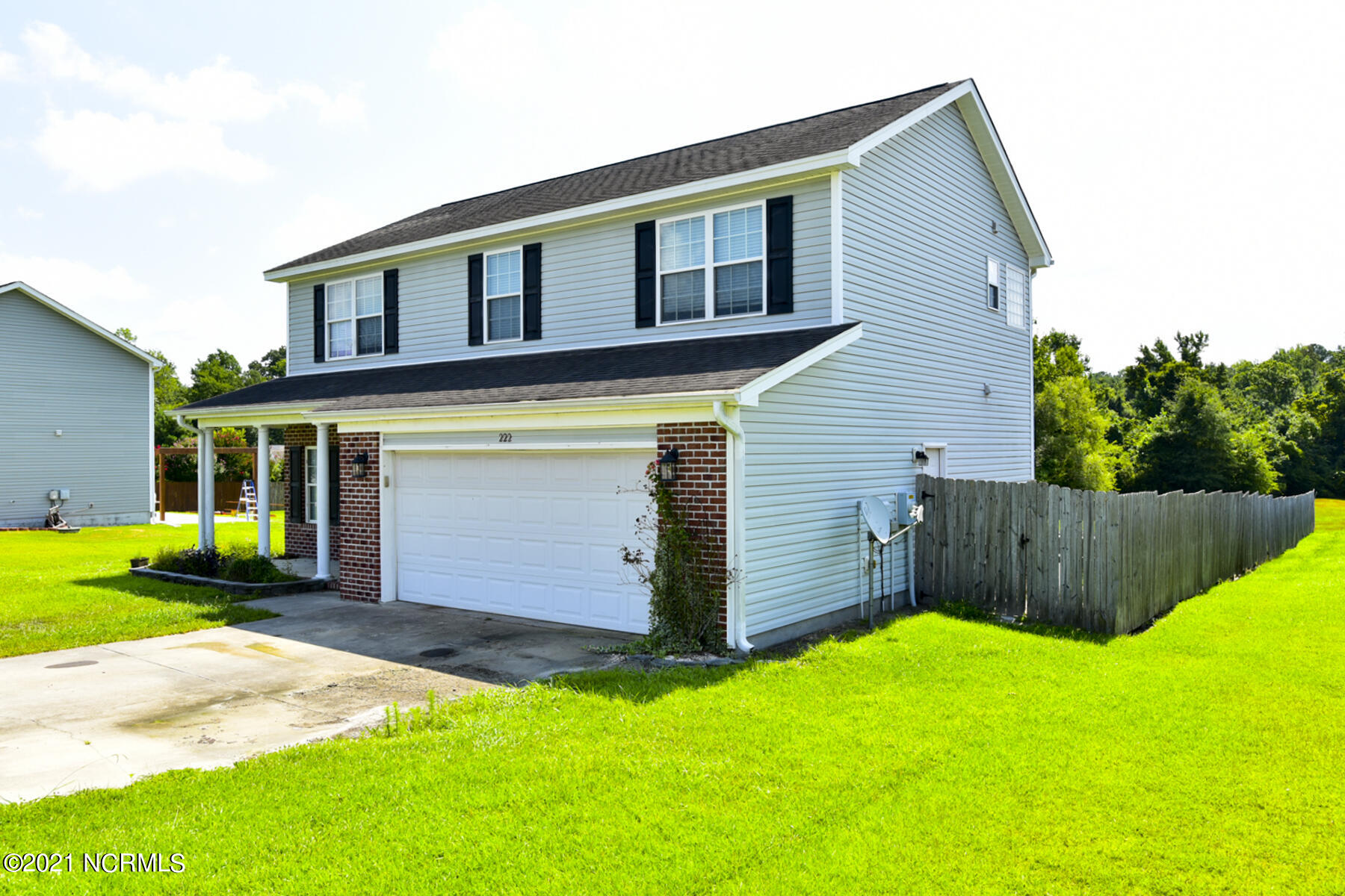 222 Emerald Ridge Road Jacksonville, NC 28546 - Photo 3 of 30 008