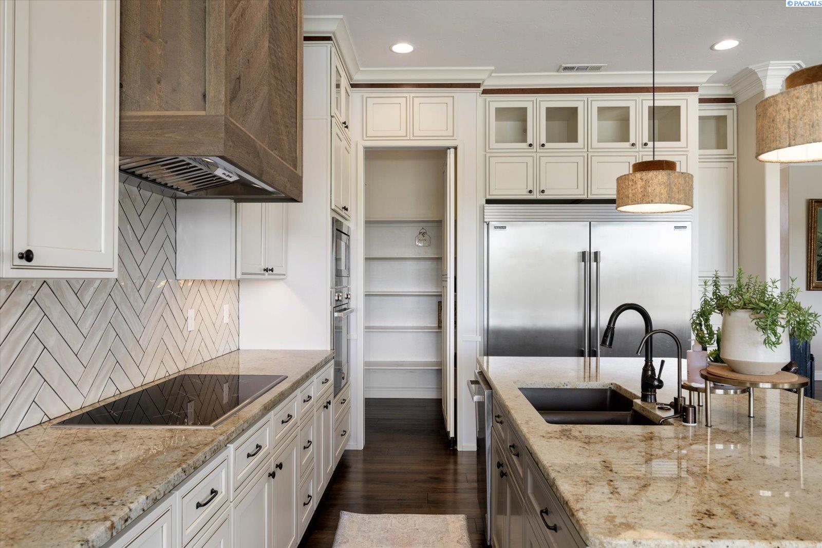 84205 Sagebrush Road Kennewick, WA 99338 - Photo 13 of 48 Gallery Image 13