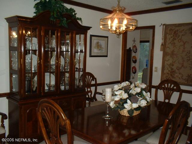 1342 Pinewood Road Jacksonville Beach, FL 32250 - Photo 3 of 7 Dining Room