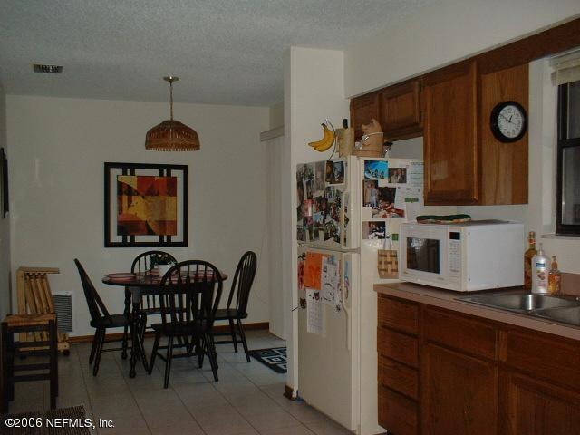 1342 Pinewood Road Jacksonville Beach, FL 32250 - Photo 4 of 7 Kitchen