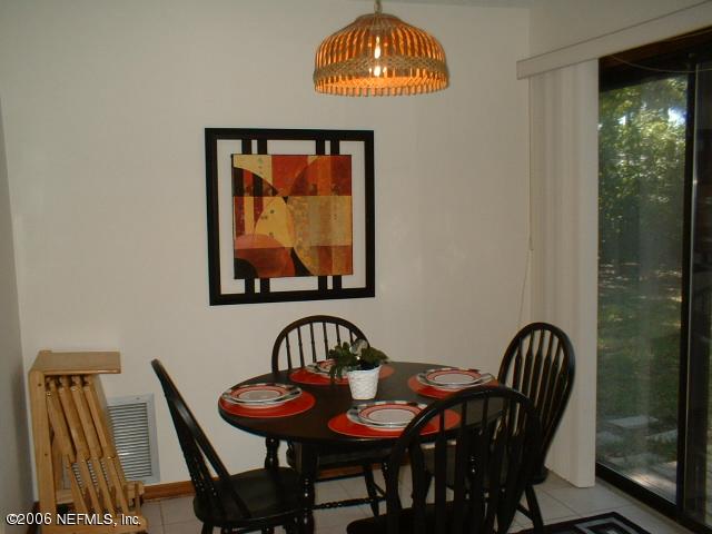 1342 Pinewood Road Jacksonville Beach, FL 32250 - Photo 5 of 7 Eat-in Kitchen