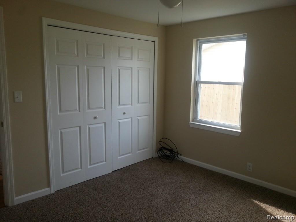 4050 Parker Road Fort Gratiot, MI 48059 - Photo 33 of 47 20150413_102450.jpg