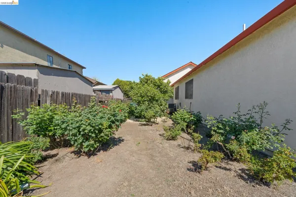 $650,000 | 409 Hazelnut Drive, Oakley, CA 94561