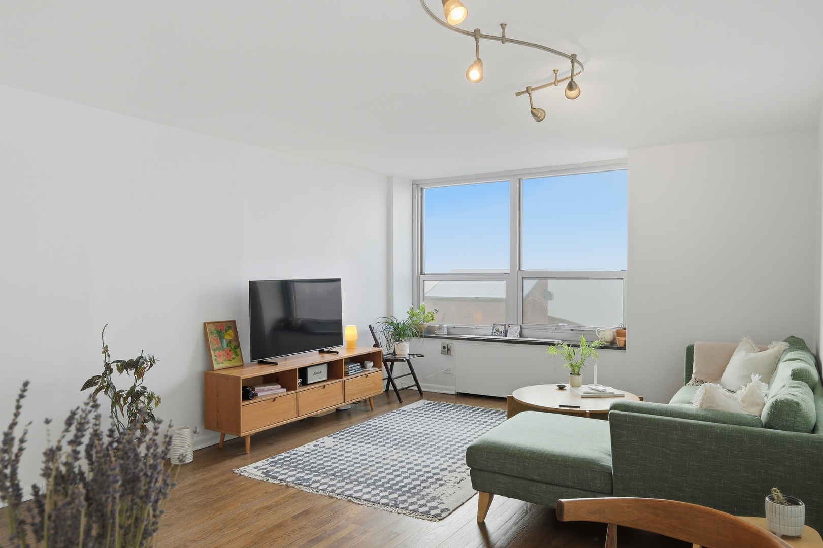 720 West Gordon Terrace, Unit 11A Chicago, IL 60613 - Photo 4 of 31
