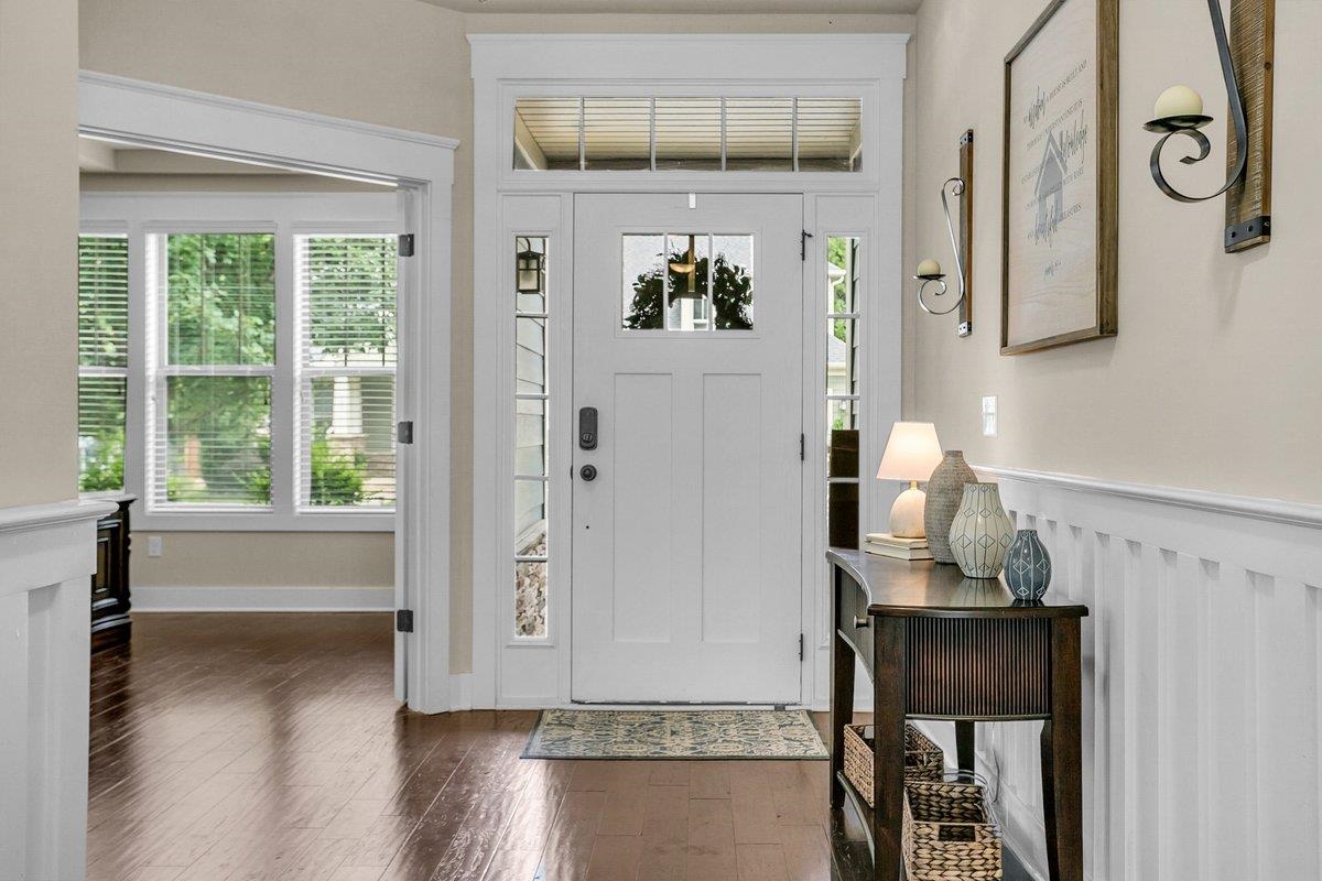 128 Summer Oak Lane Simpsonville, SC 29680 - Photo 3 of 36