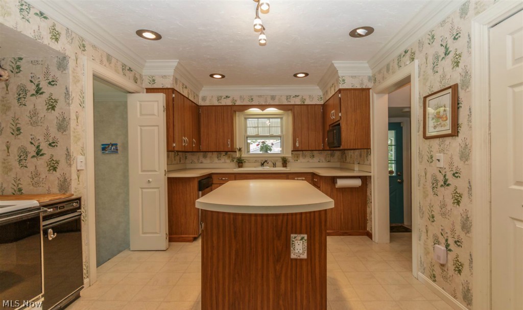 8240 Midland Road Mentor, OH 44060 - Photo 12 of 25 Gallery Image 12