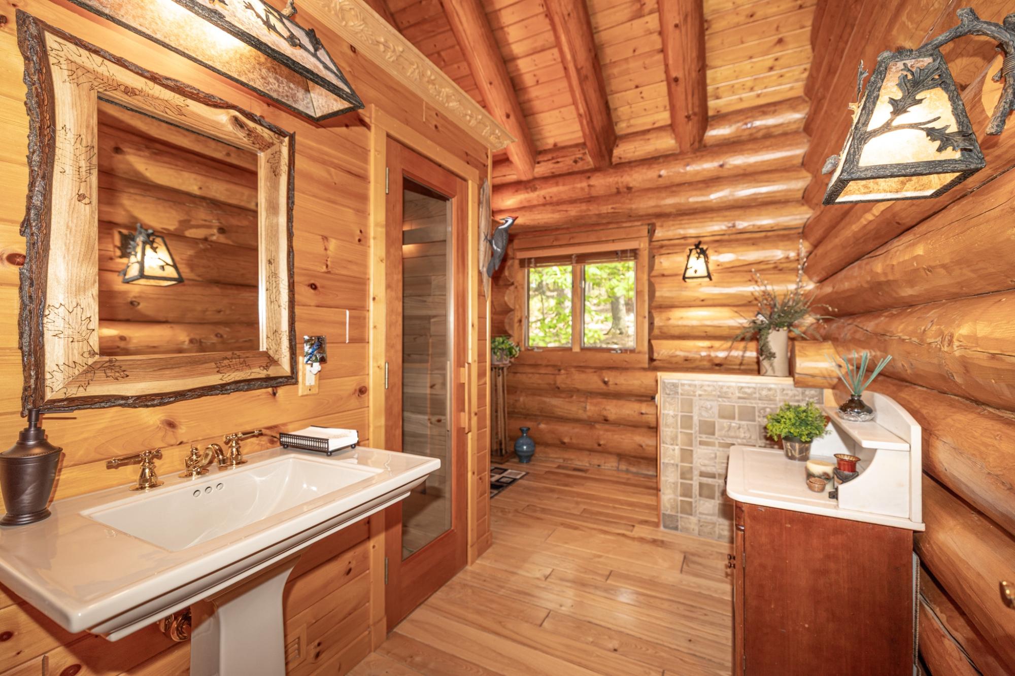 4452 Mitchell Point Road Eagle River, WI 54521 - Photo 30 of 63 Gallery Image 30