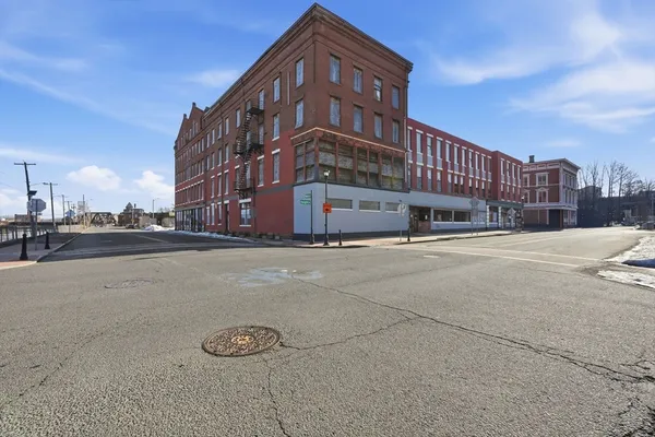 $1,499,000 | 345-363 Dwight Street, Holyoke, MA 01040