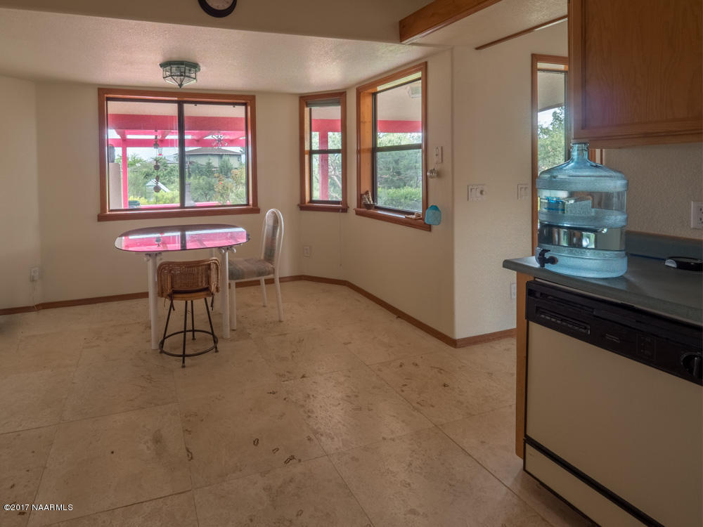 960 Roberts Road Clarkdale, AZ 86324 - Photo 14 of 25 960 Roberts Rd_Clarkdale_August_2017-110