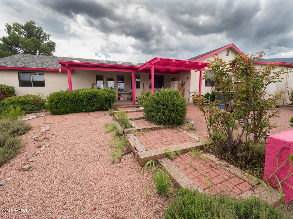 960 Roberts Road Clarkdale, AZ 86324 - Photo 18 of 25 960 Roberts Rd_Clarkdale_August_2017-110