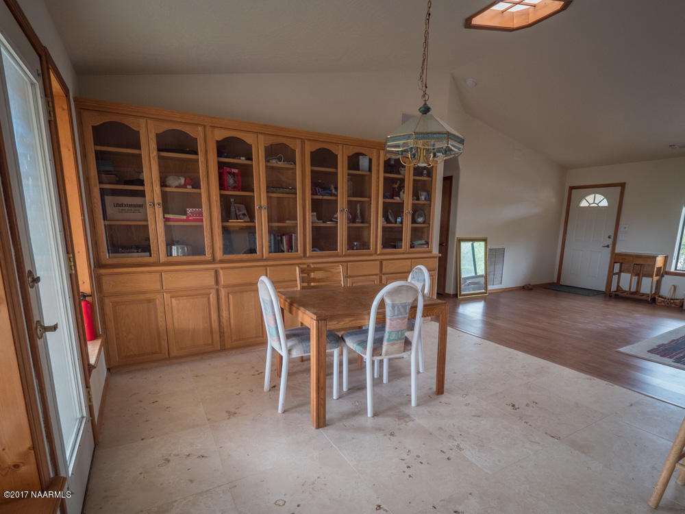960 Roberts Road Clarkdale, AZ 86324 - Photo 9 of 25 960 Roberts Rd_Clarkdale_August_2017-110