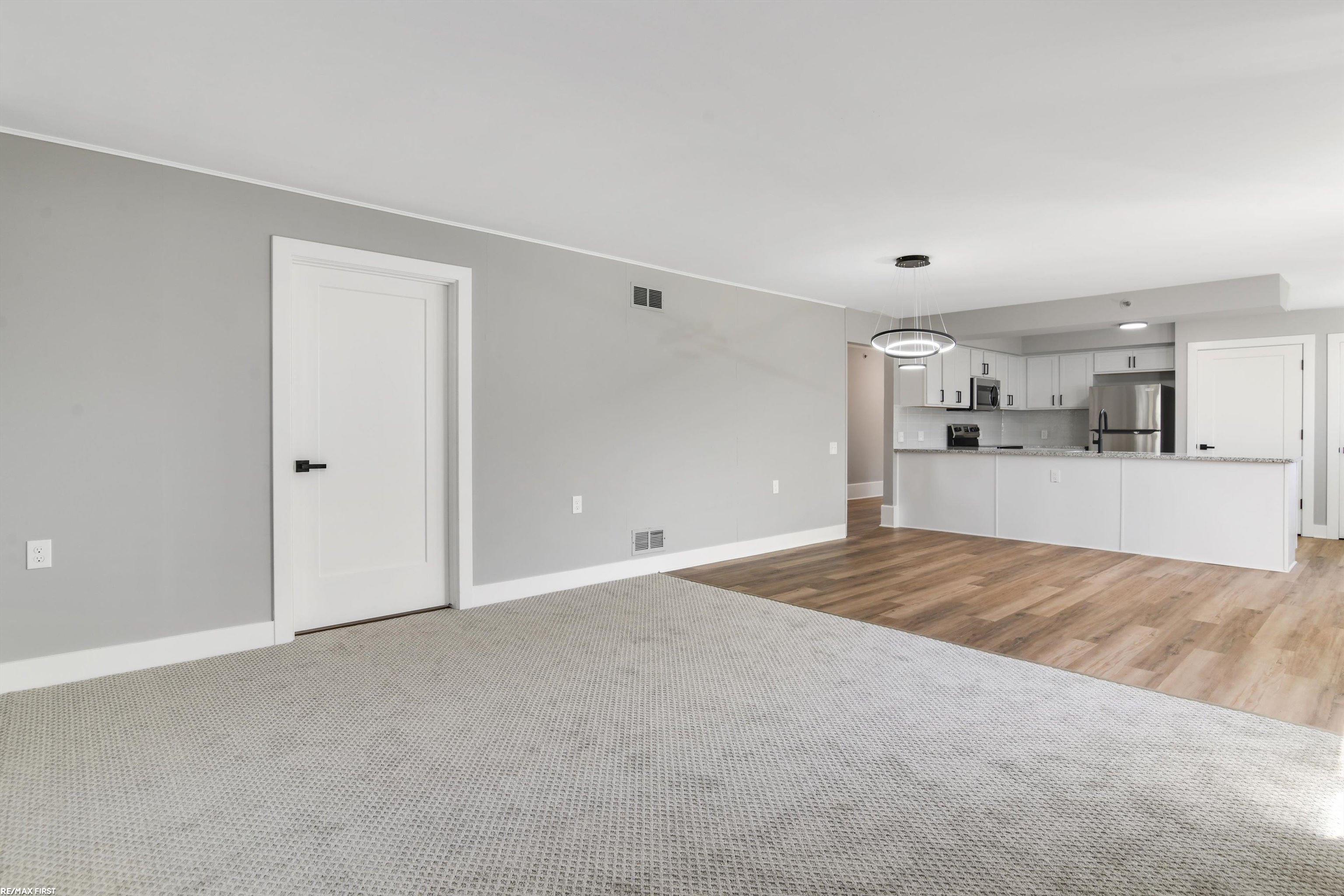 56595 Omo Road Macomb, MI 48042 - Photo 18 of 27