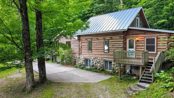 $539,000 | 5885 Cedar Valley Road, Traverse City, MI 49684