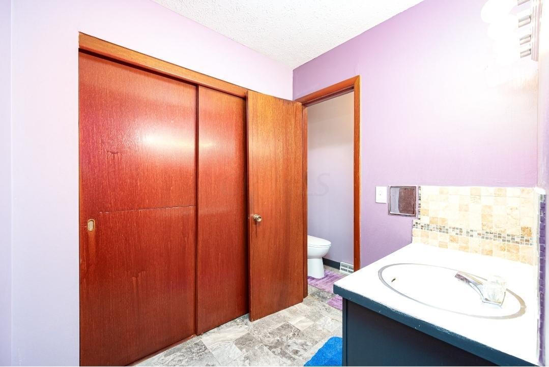 5454 Redwood Road Columbus, OH 43229 - Photo 30 of 43 Gallery Image 30