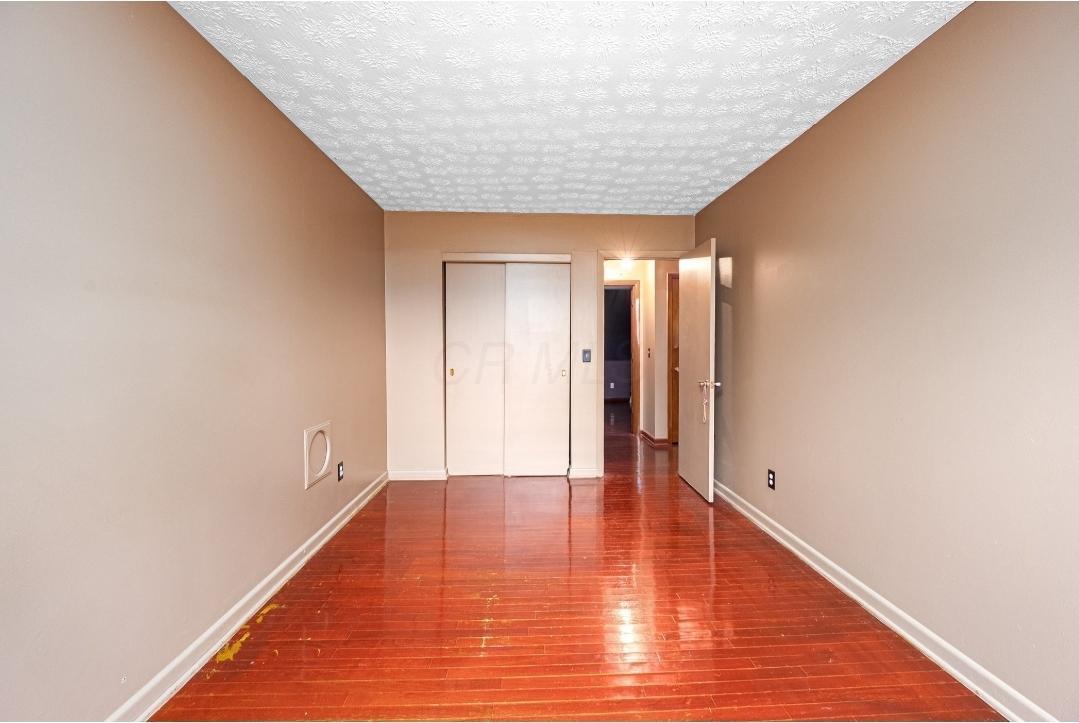 5454 Redwood Road Columbus, OH 43229 - Photo 34 of 43 Gallery Image 34