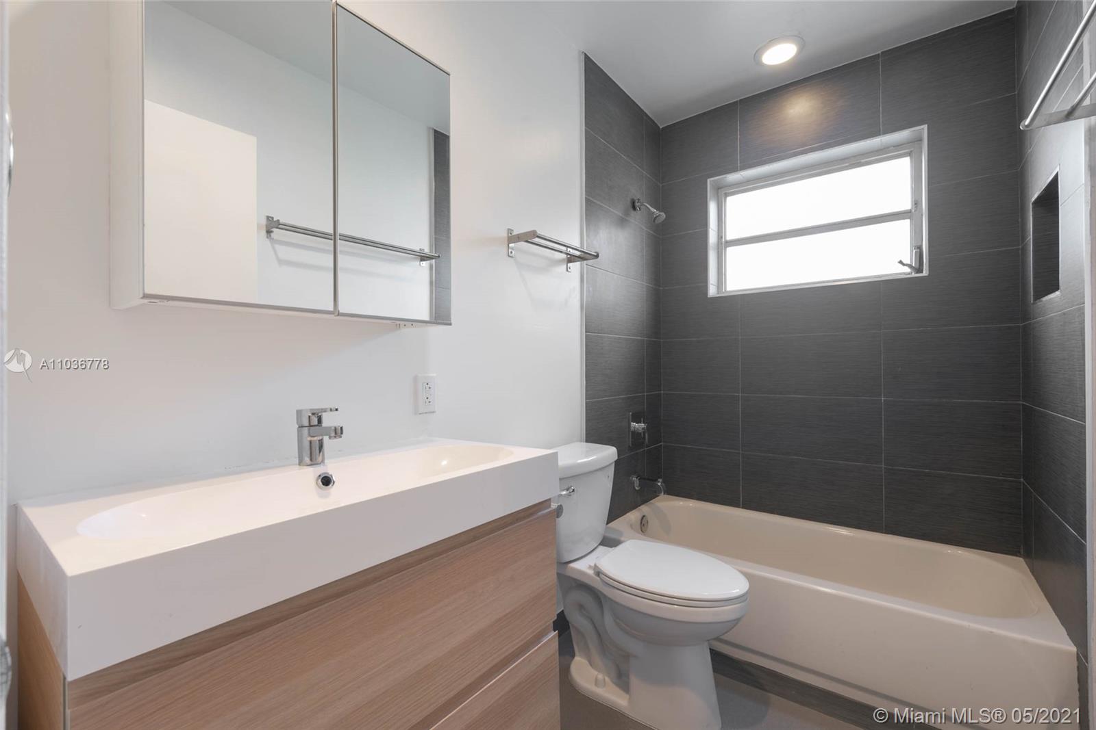 2933 Southwest 24th Terrace Miami, FL 33145 - Photo 9 of 13