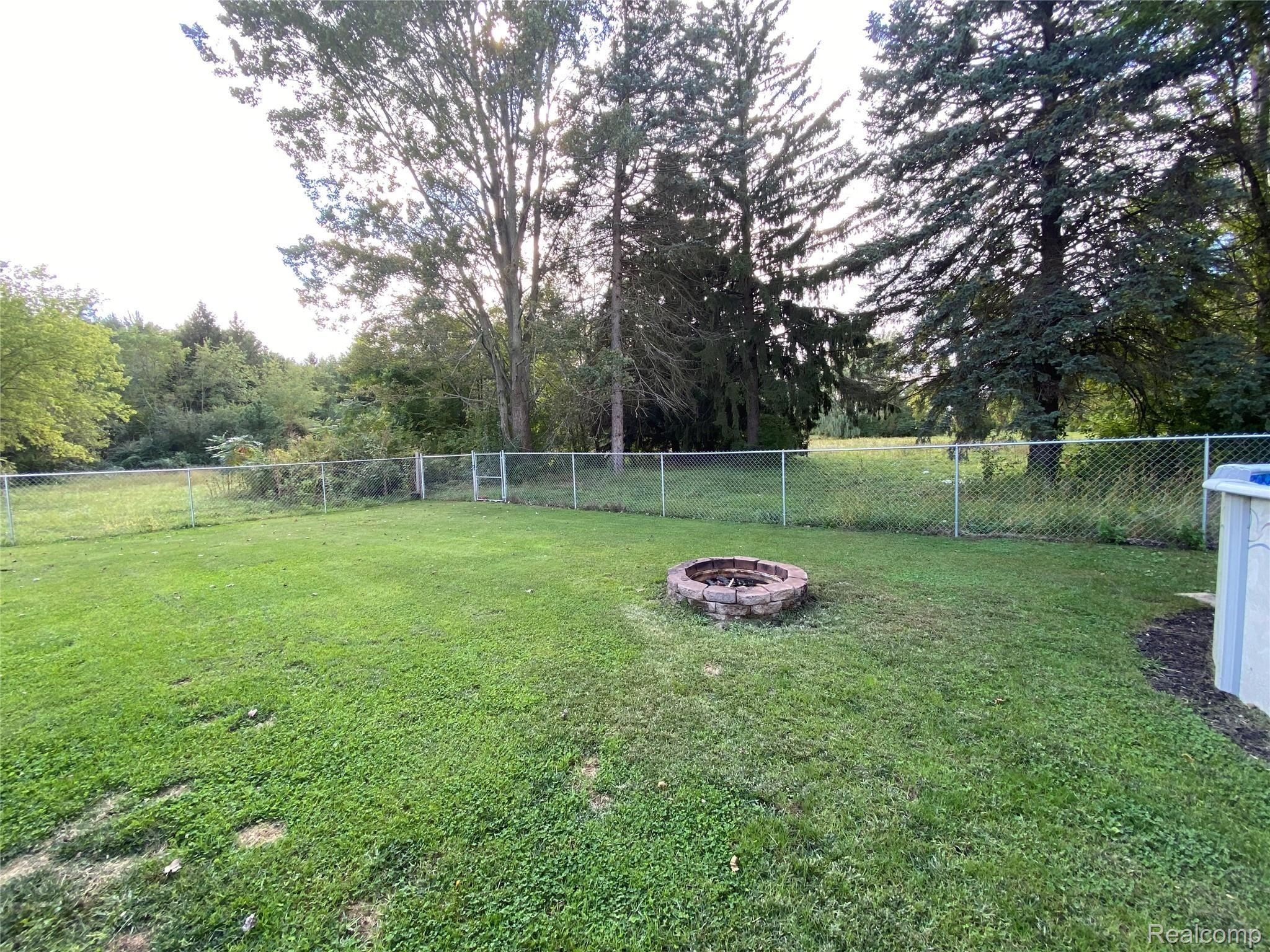 19248 Gudith Road Trenton, MI 48183 - Photo 26 of 26 IMG_6555.jpg
