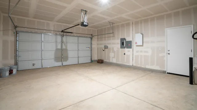 a view of a garage room