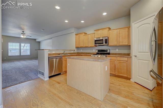 6358 Pilgrimage Road Colorado Springs, CO 80925 - Photo 10 of 26