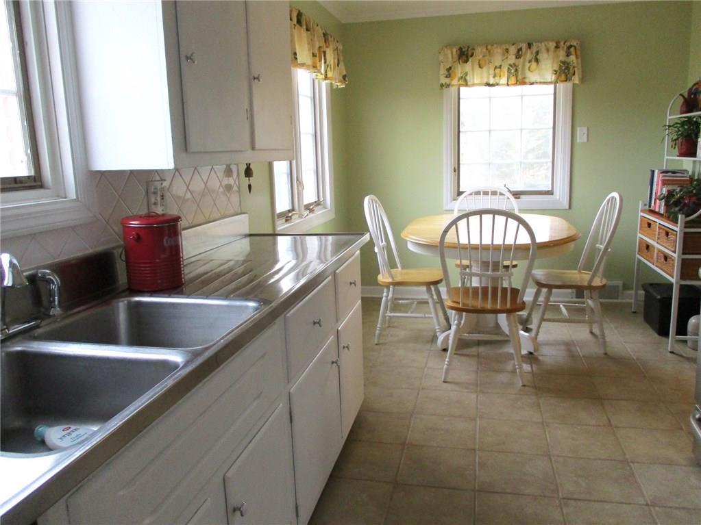 1066 Old Gate Road Blackridge, PA 15235 - Photo 6 of 19 Gallery Image 6