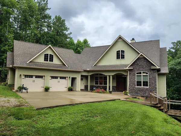 $799,000 | 460 Cross Creek Drive, South Pittsburg, TN 37380