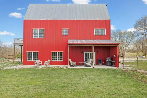 $1,100,000 | 2354 65th Street, Bronson, KS 66716