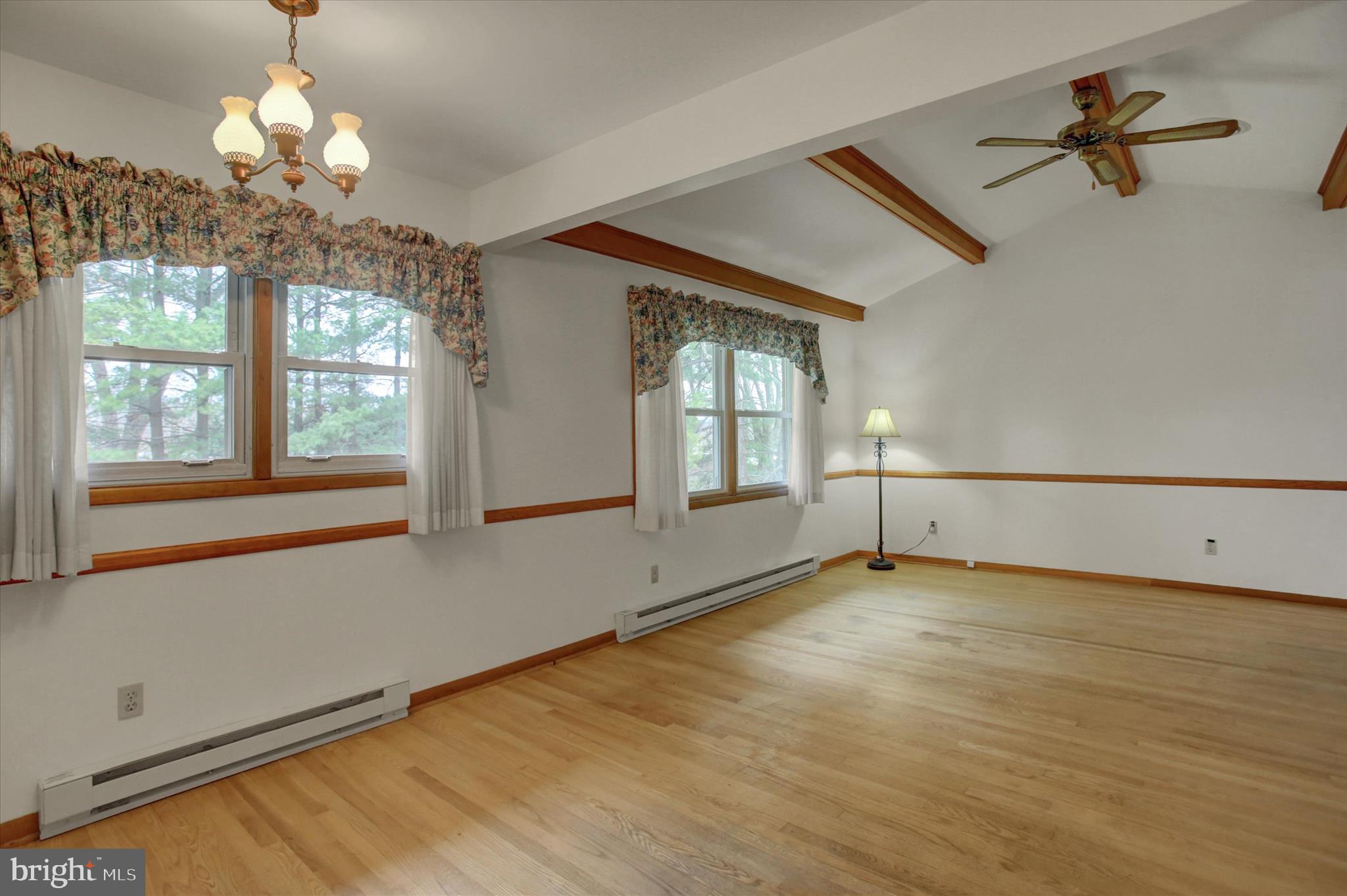 18514 Indian Cottage Road Hagerstown, MD 21742 - Photo 25 of 56 a view of an empty room with a window
